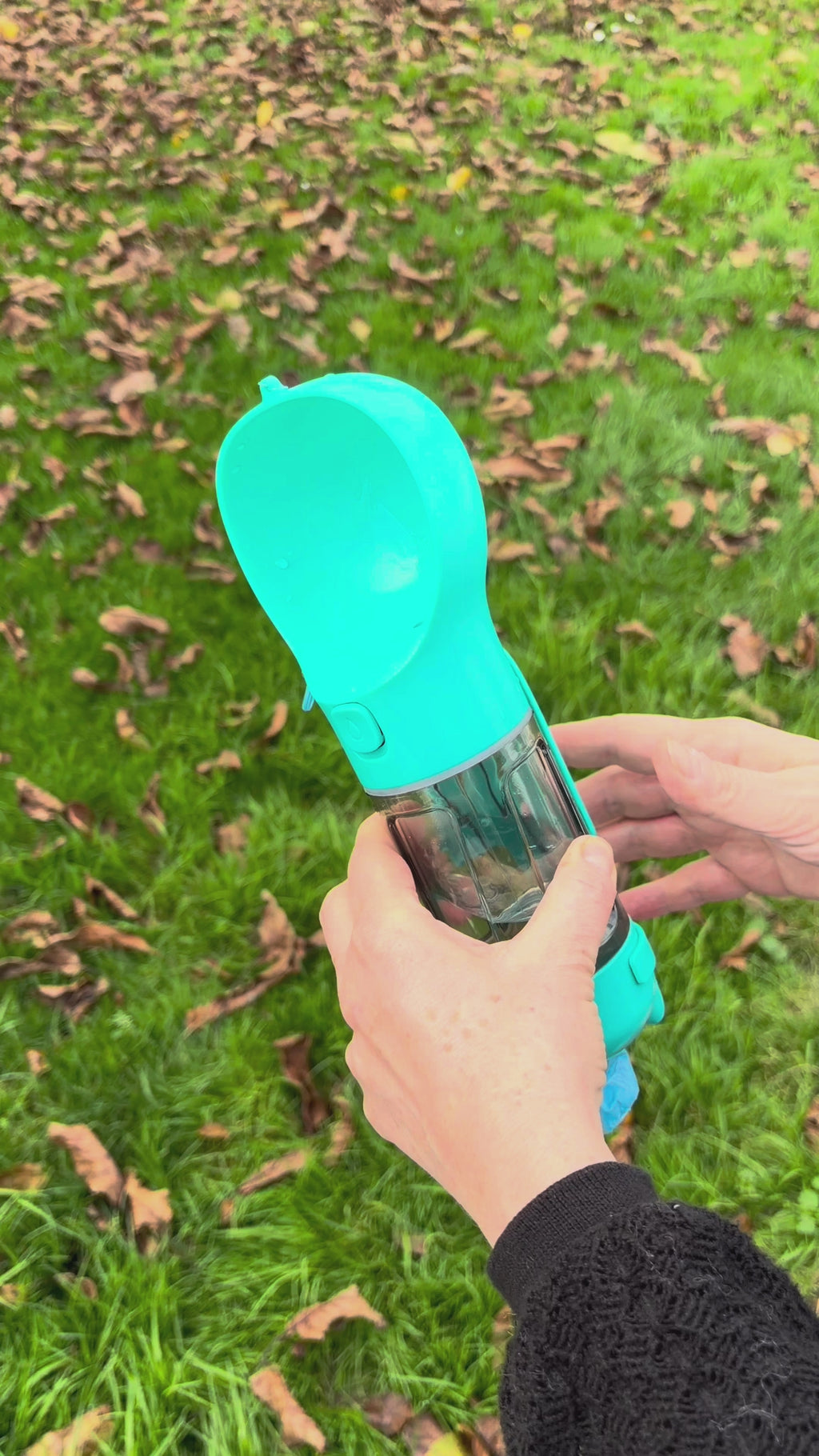 La 3 en 1  - Gourde, Croquette et Ramasse crotte